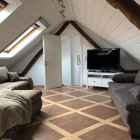 Ferienwohnung Auf Denkmalgeschuetztem Sturmhof Grefrath Luaran gambar