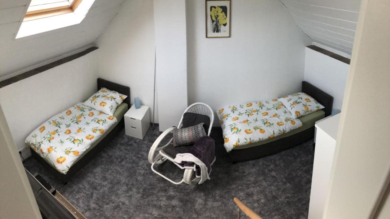 Ferienwohnung Auf Denkmalgeschuetztem Sturmhof Grefrath Luaran gambar