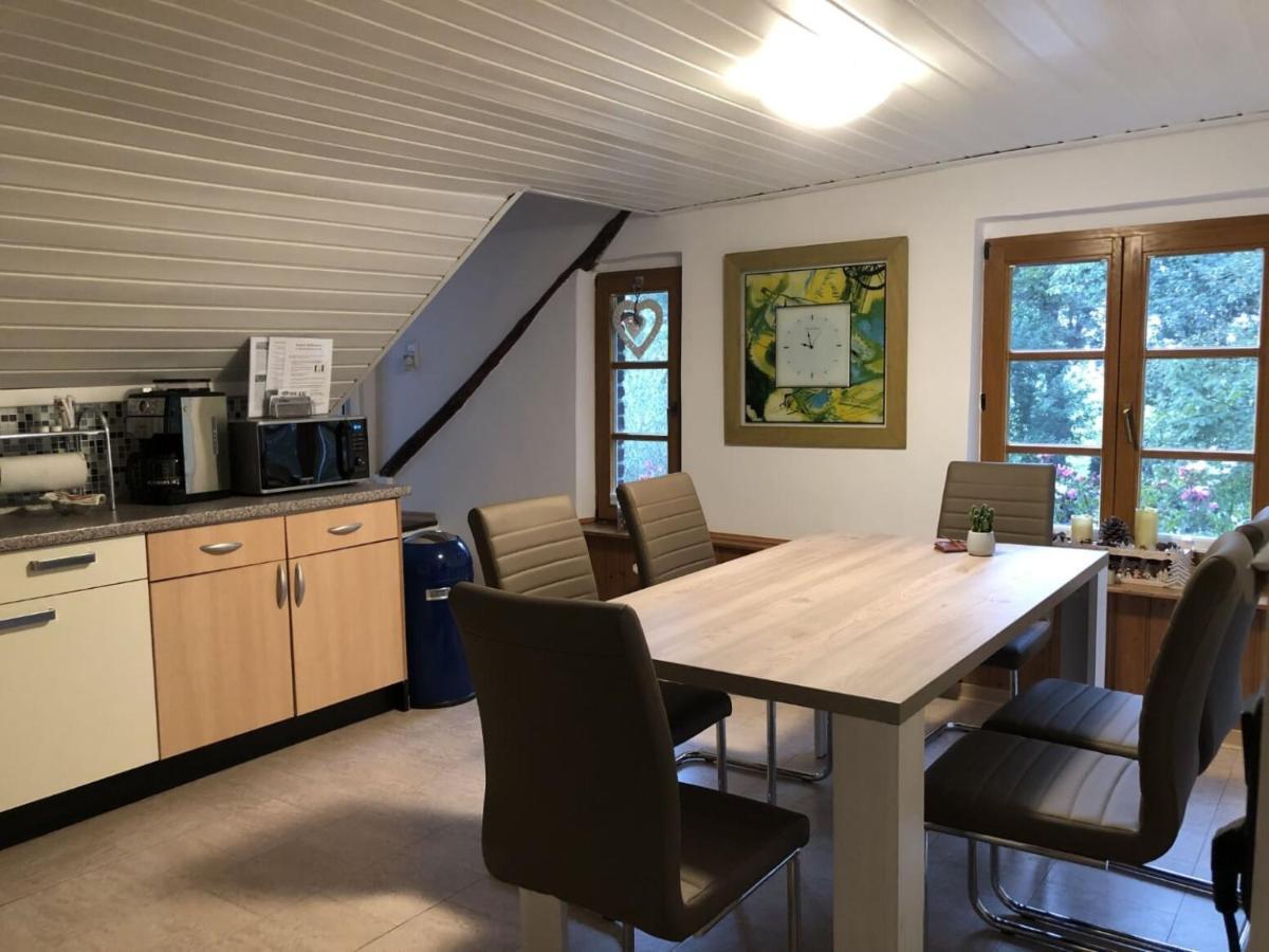 Ferienwohnung Auf Denkmalgeschuetztem Sturmhof Grefrath Luaran gambar